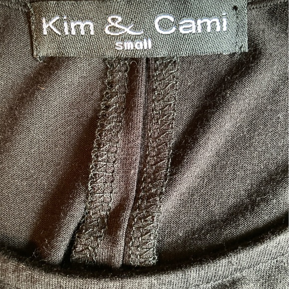 Kim & Cami Black Top - Picture 9 of 9